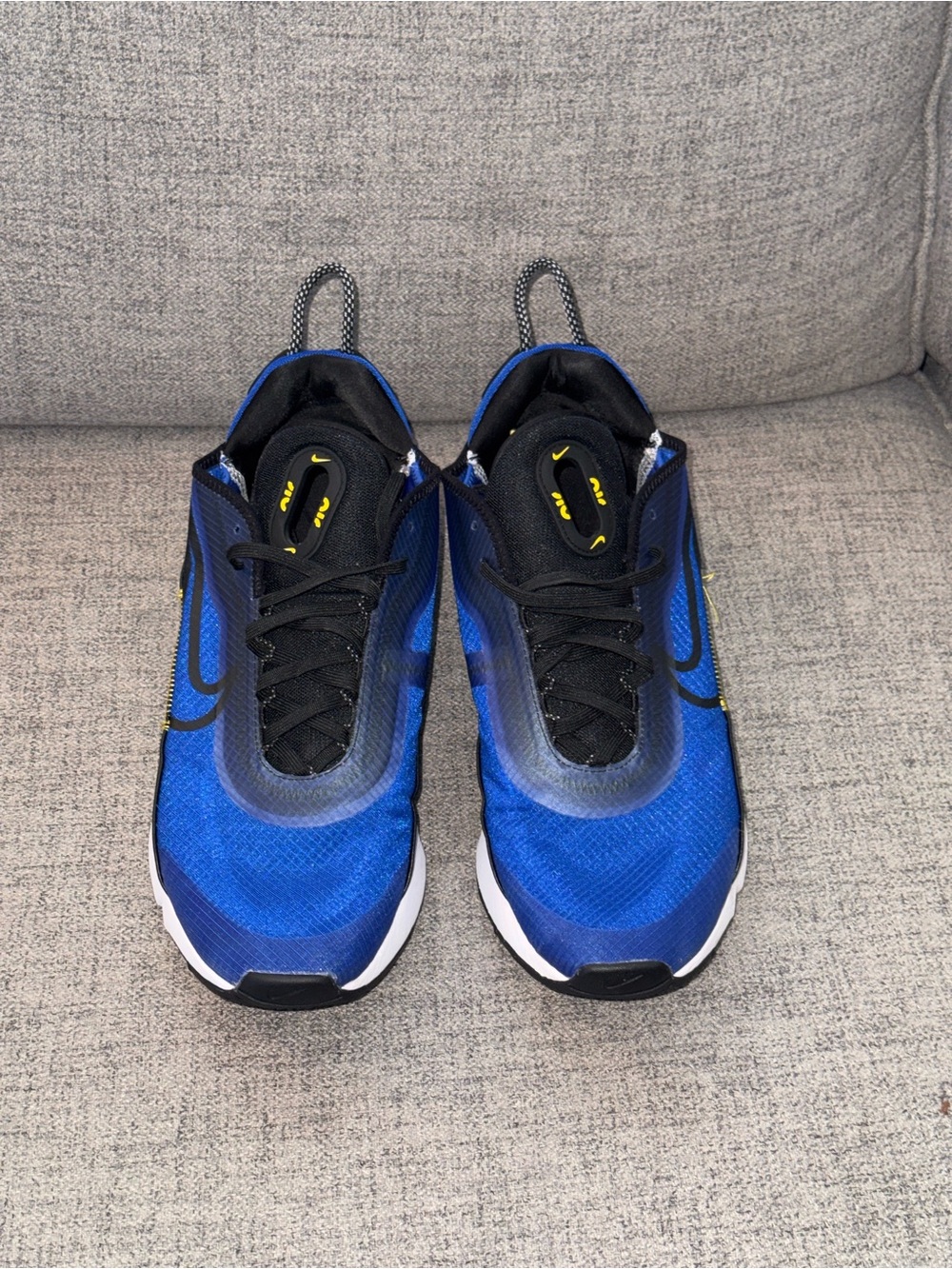 Nike Men’s Blue and Black Tennis Shoes